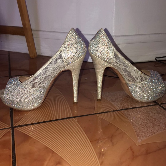 Silver studded high heels - Picture 2 of 5